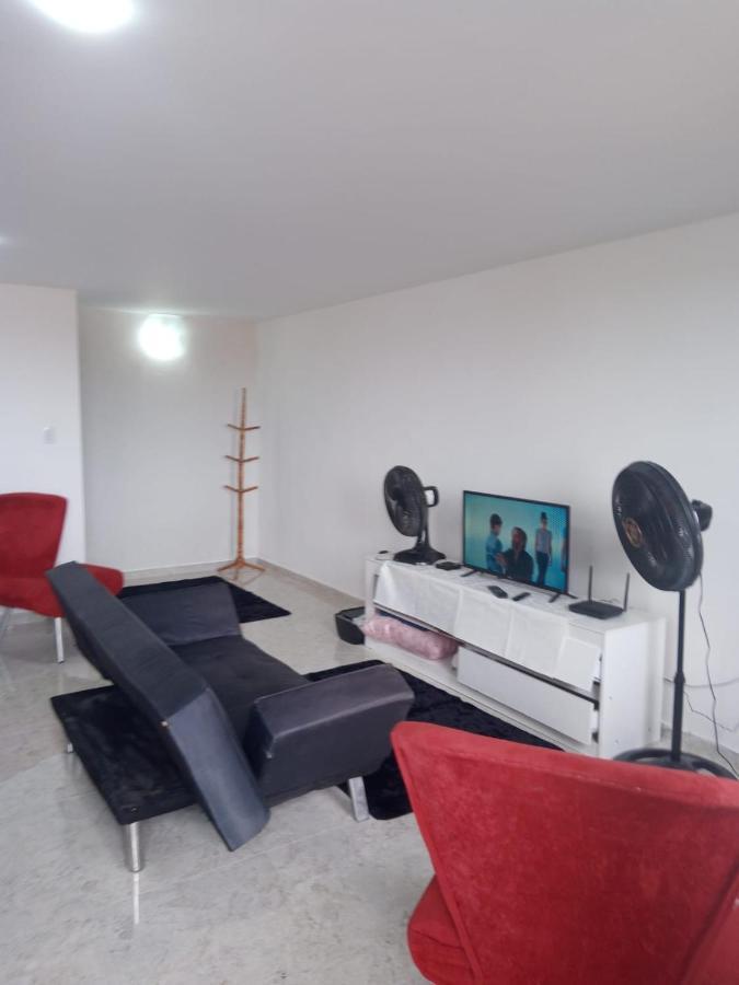 Apartamento Duplex Mobiliado Em Сан-Педру-да-Алдея Экстерьер фото